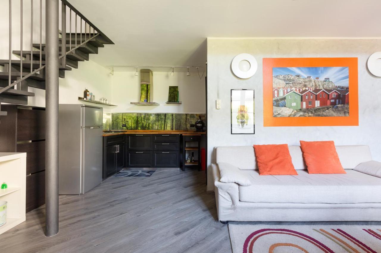 Guesthost - Milano Vigentino Loft With Terrace Milánó Kültér fotó